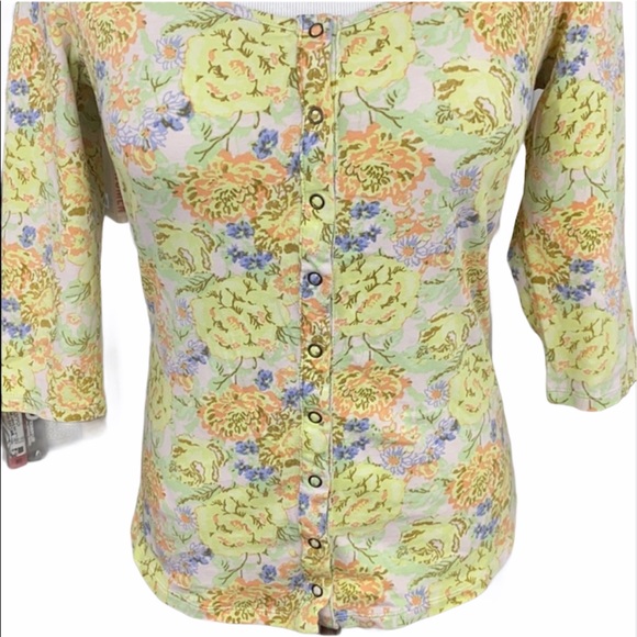 Urban Outfitters Kimchi Blue Floral Print Tee - Picture 3 of 15